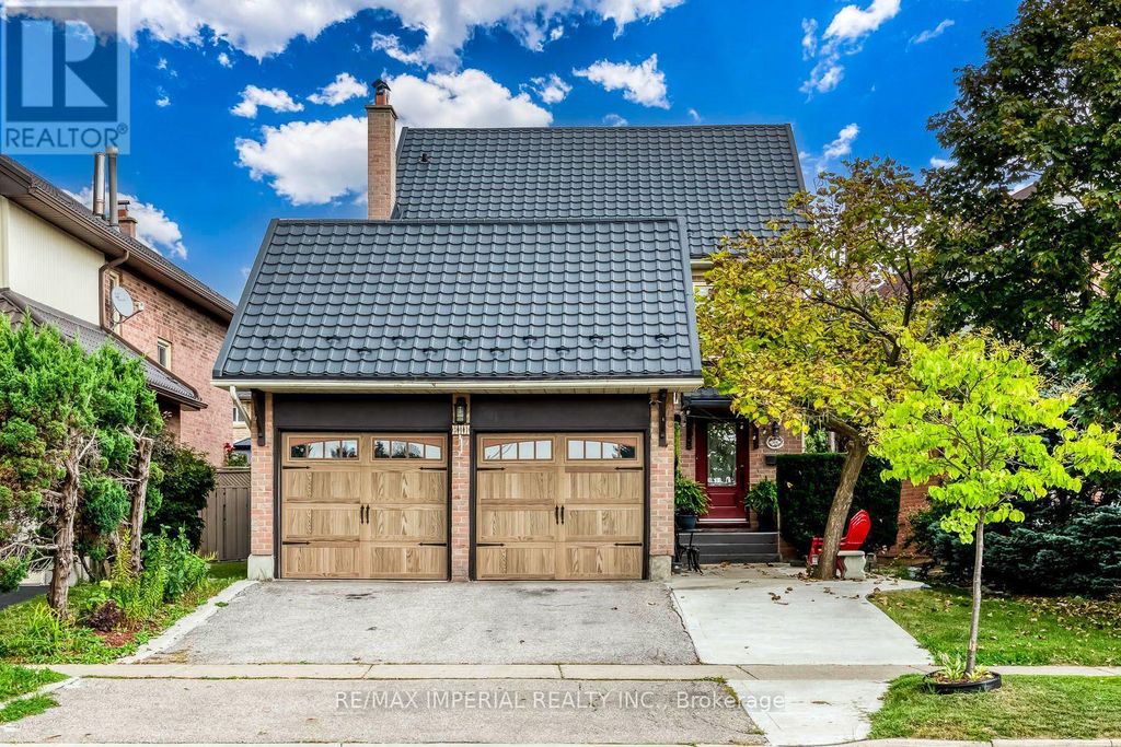301 Kingsbridge Garden Circle, Mississauga (hurontario)