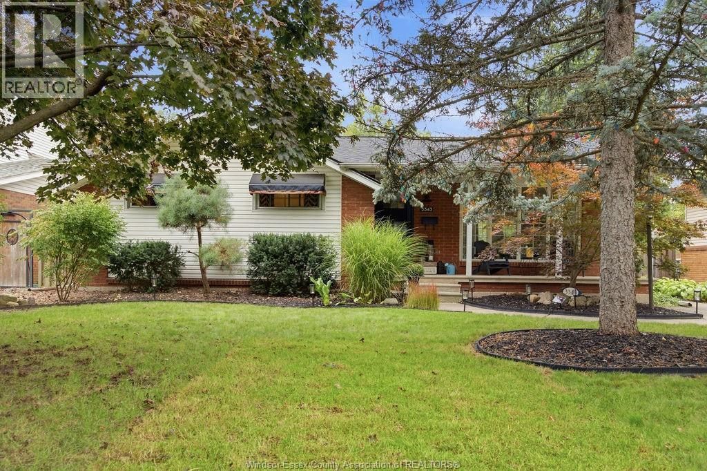 3343 St Patrick's Avenue, Windsor