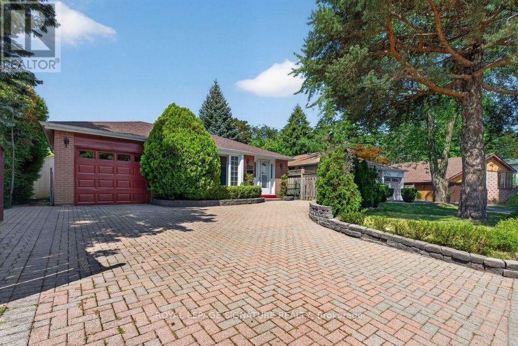 16 Earswick Drive, Toronto (guildwood)