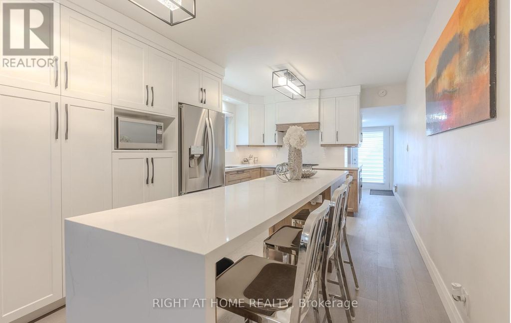 15 Hamstead Avenue, Toronto (woodbine-Lumsden)