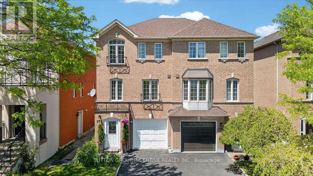 97 Yellowood Circle, Vaughan (patterson)