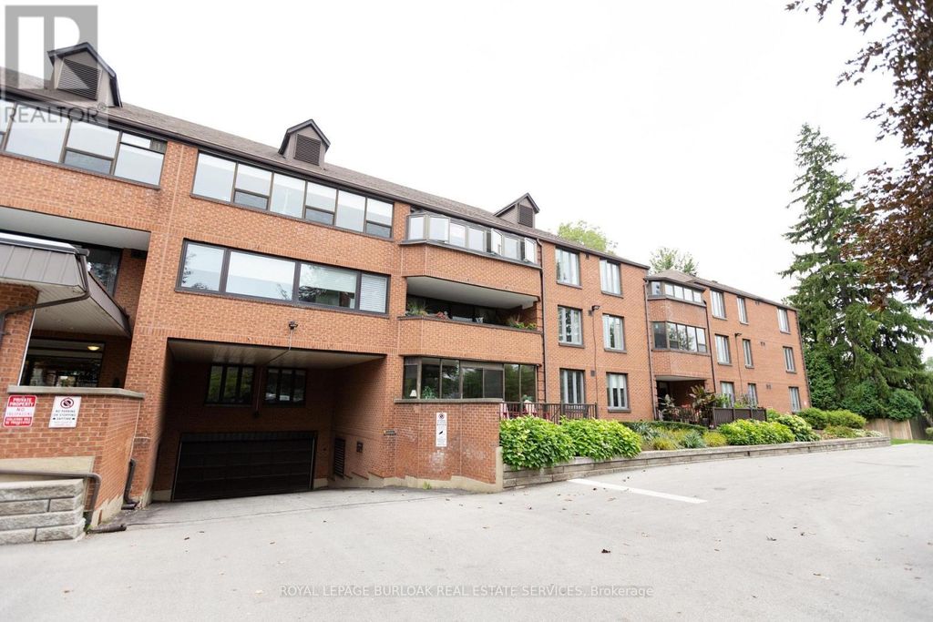 116 - 150 Wilson Street W, Hamilton (ancaster)