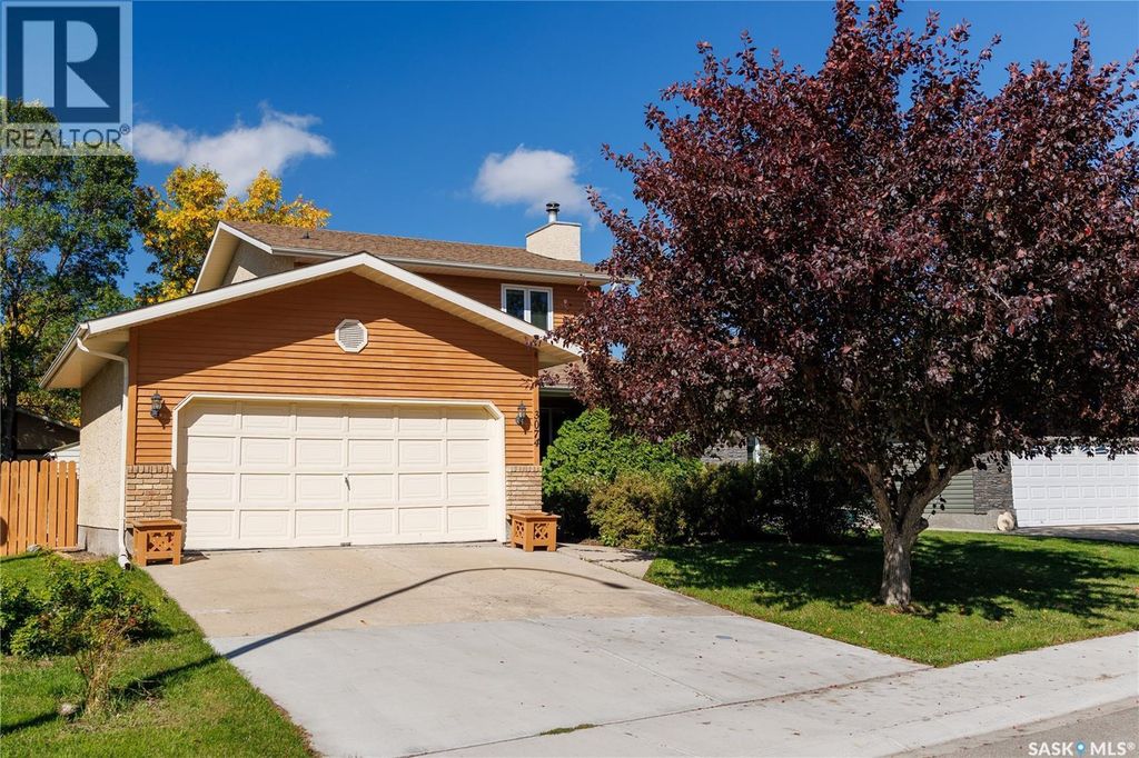 3074 Reves Road, Regina