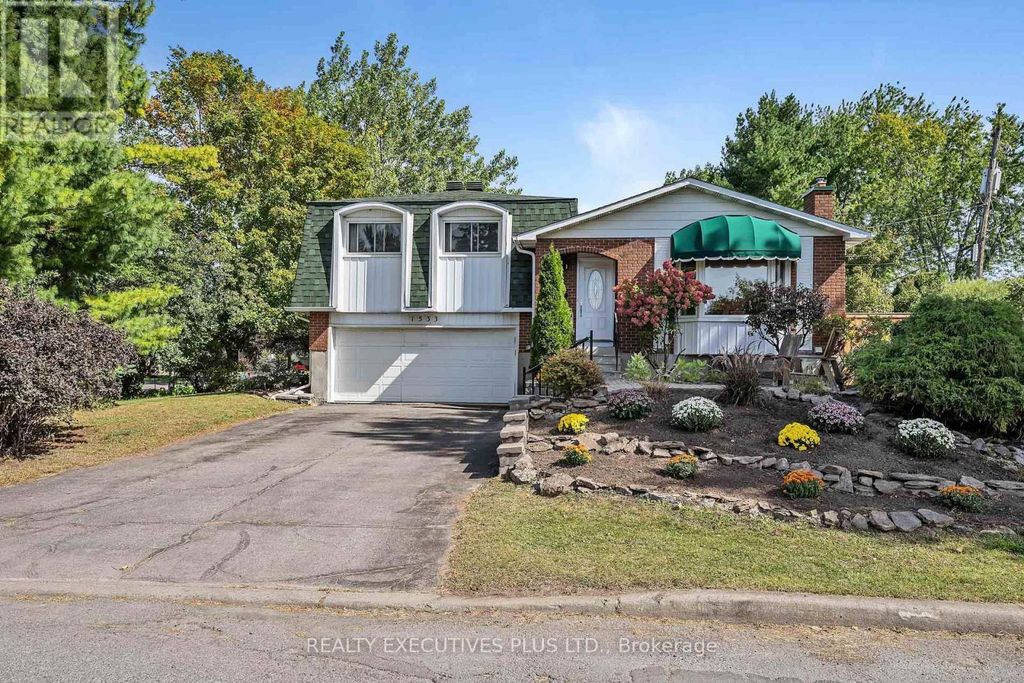 1533 Payette Drive, Ottawa