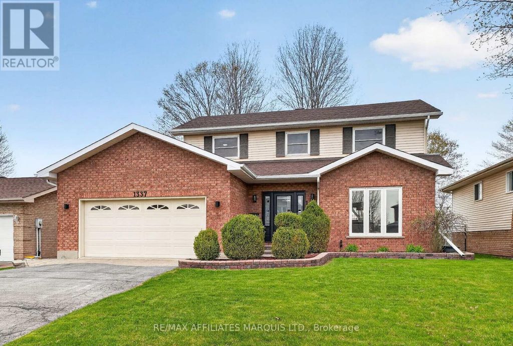 1337 Patricia Place, Cornwall