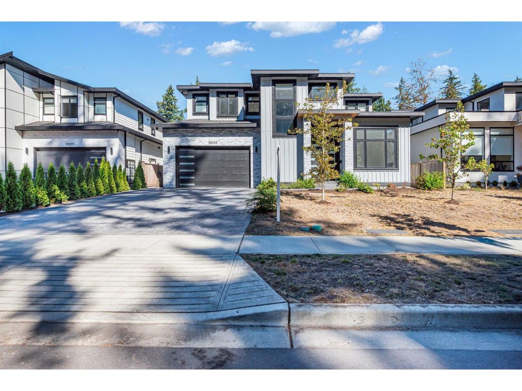 20235 27 Avenue, Langley