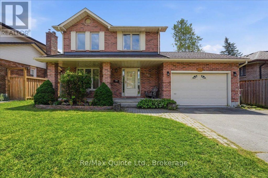 281 College Street W, Belleville (belleville Ward)