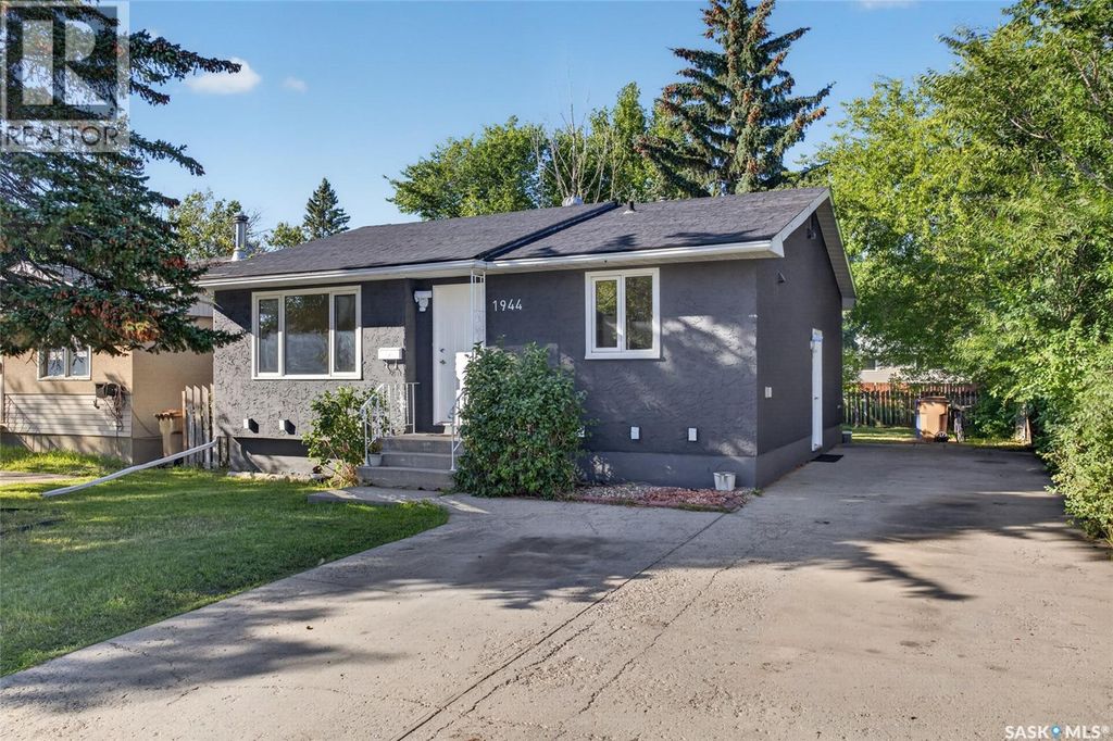 1944 Dewdney Avenue, Regina