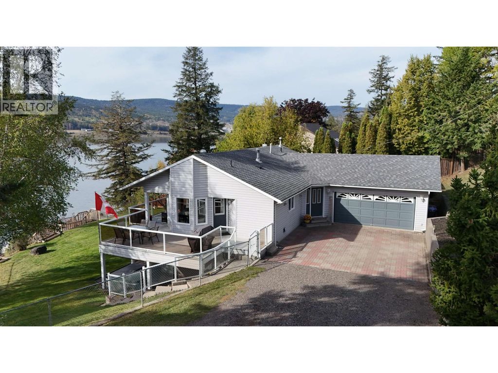 1621 Signal Point Road, Williams Lake