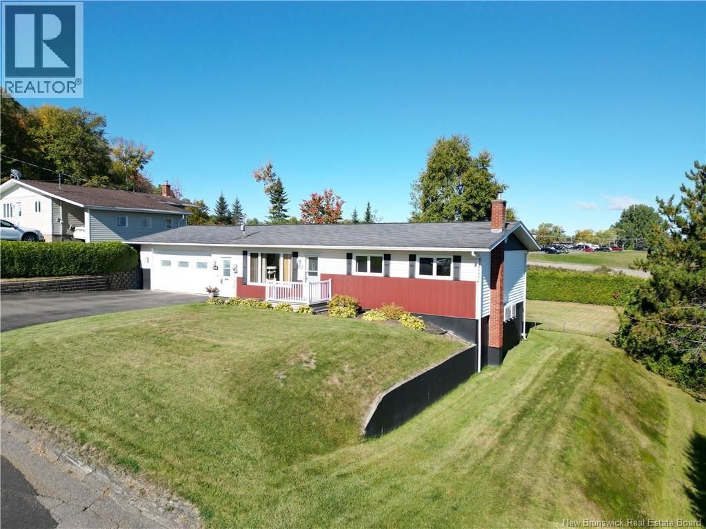 612 Davis Street, Grand Falls