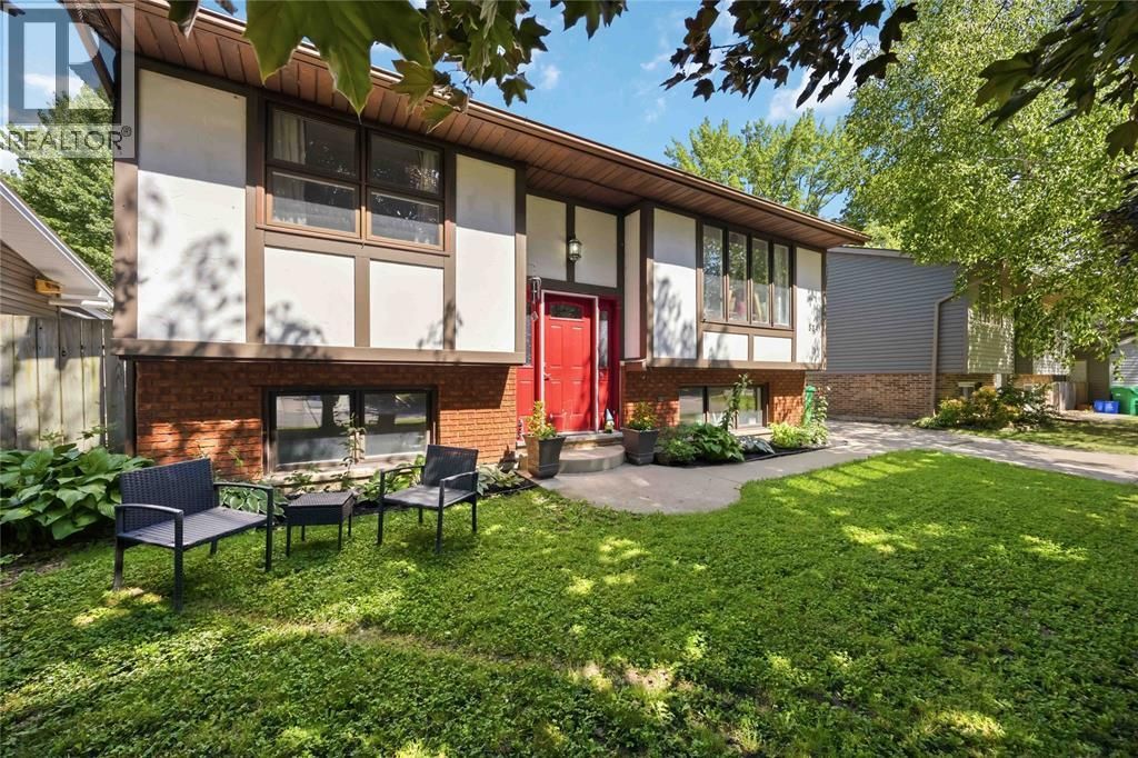 534 Tom Street, Petrolia