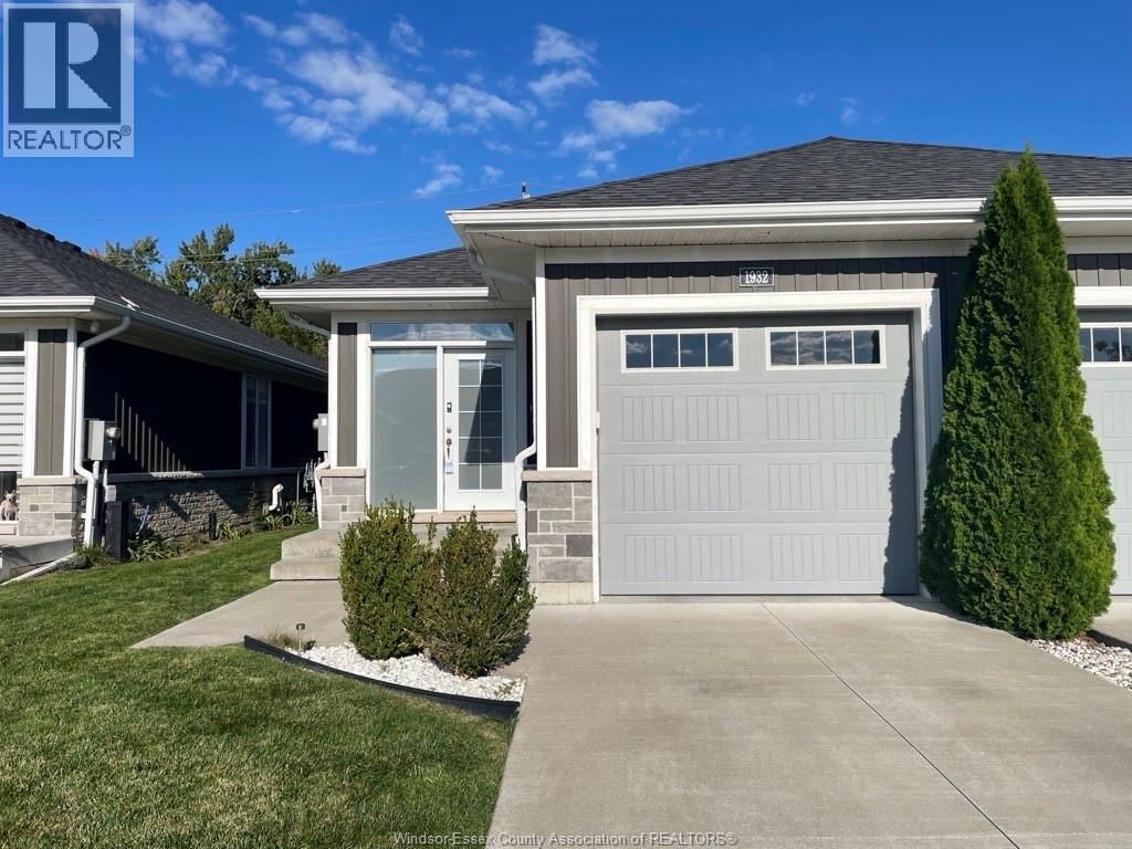 1932 Ethan Court, Windsor