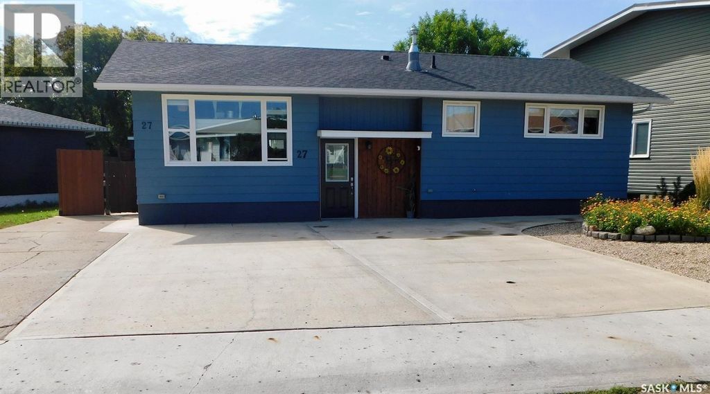 27 Kasper Crescent, Assiniboia