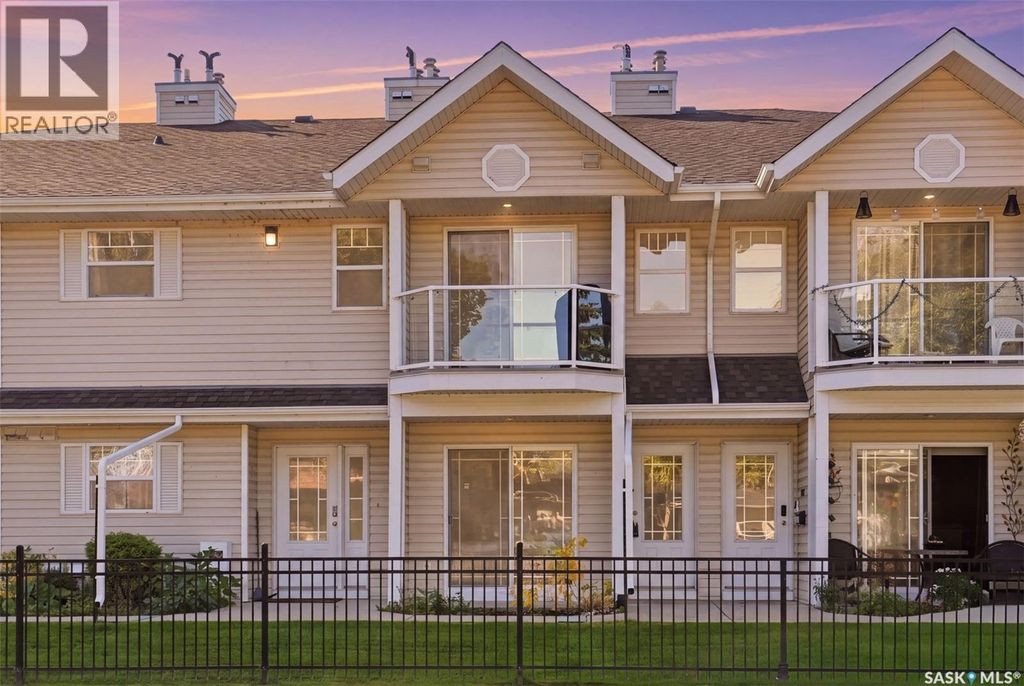 202 F 141 105th Street W, Saskatoon