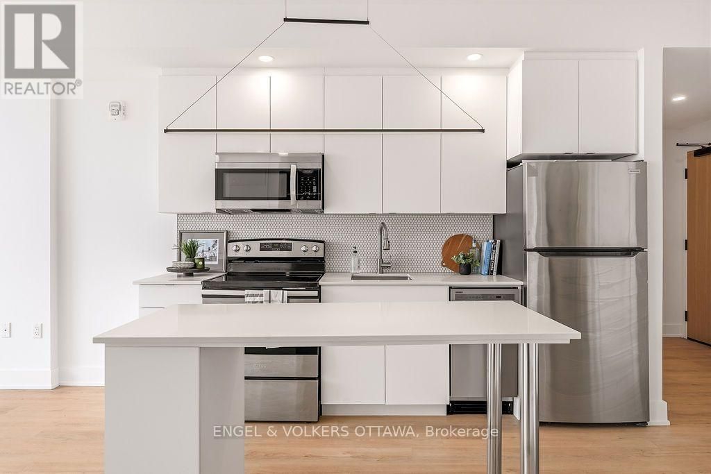 1206 - 929 Richmond Road, Ottawa