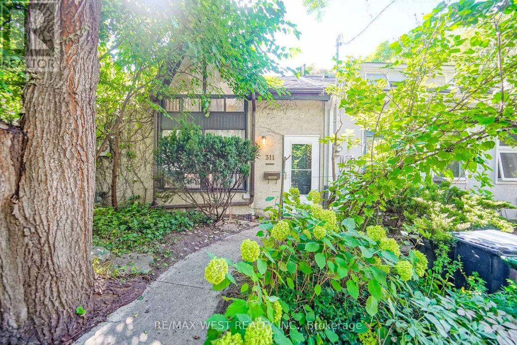 311 Wellesley Street E, Toronto (cabbagetown-South St. James Town)