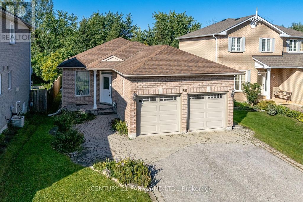 85 Canoe Avenue, Richmond Hill (oak Ridges Lake Wilcox)