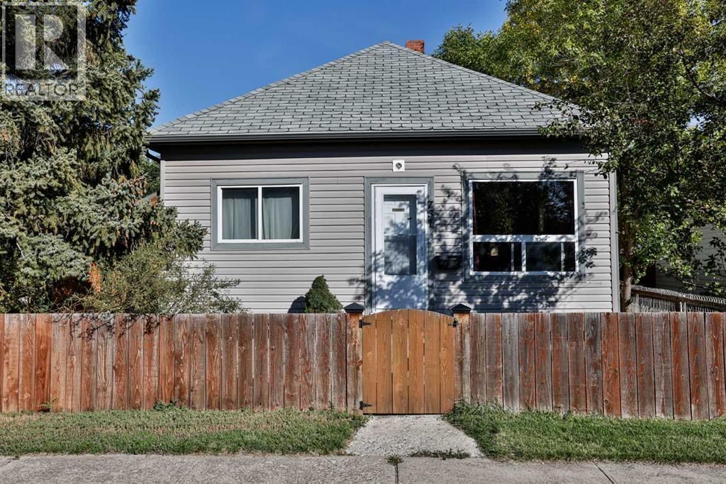 731 14 Street N, Lethbridge