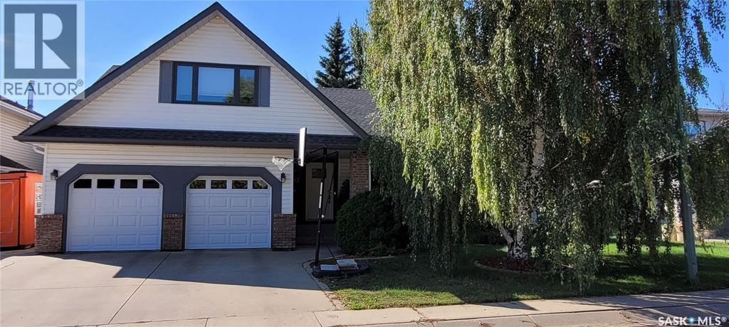 707 Emmeline Cove, Saskatoon