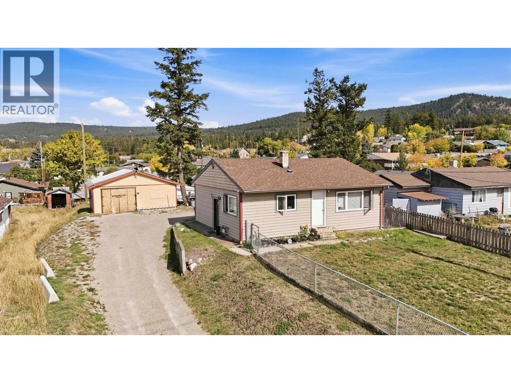 2014 N Mackenzie Avenue, Williams Lake