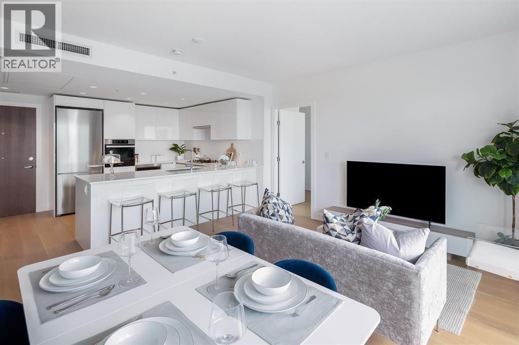 605 5788 Gilbert Road, Richmond
