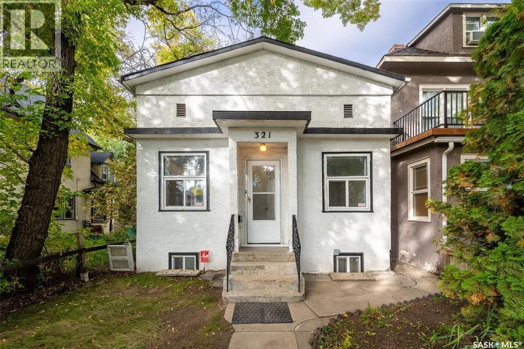 321 E Avenue S, Saskatoon