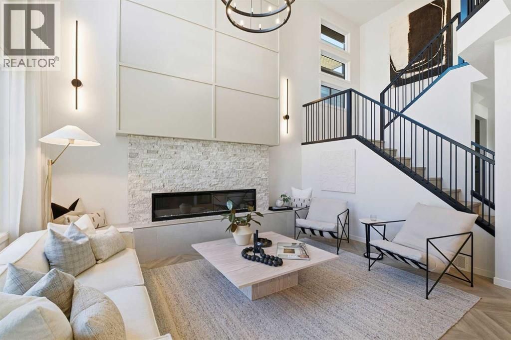 345 West Grove Lane Sw, Calgary