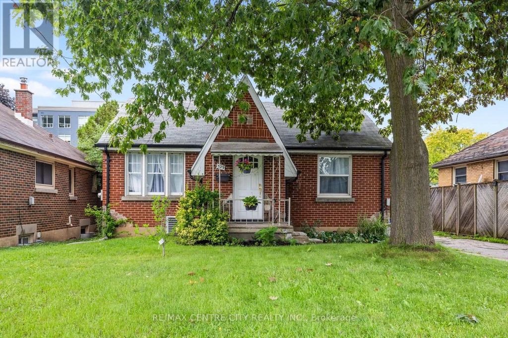 529 Highbury Avenue N, London East (east M)