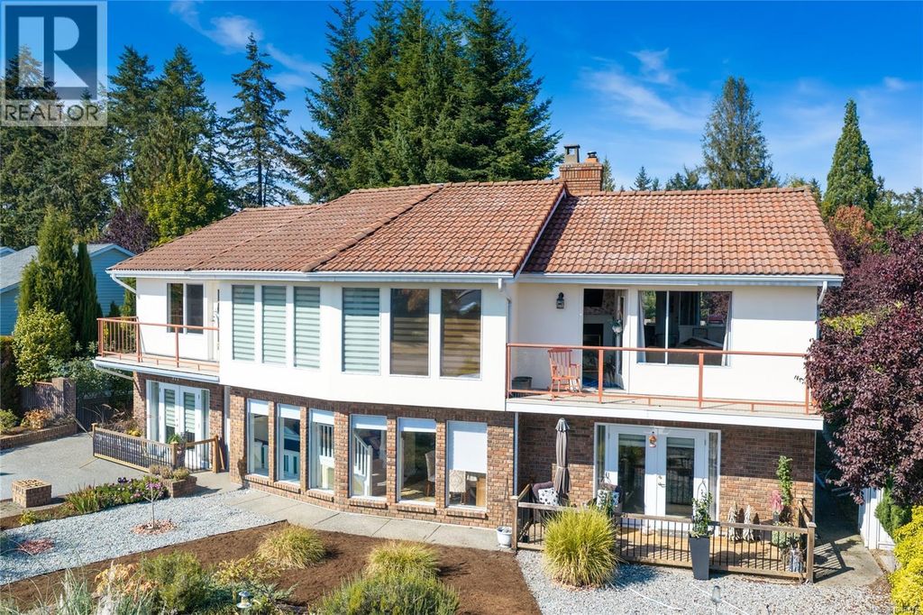 511 Panorama Pl, Parksville