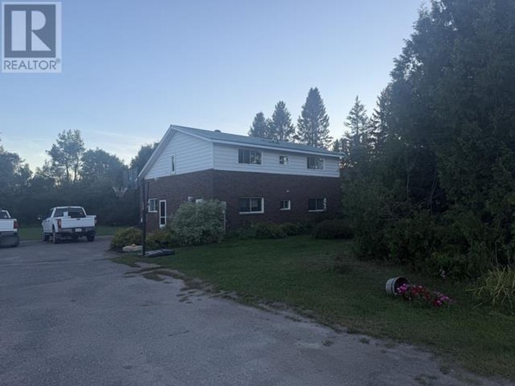35 Avery Rd, Sault Ste. Marie