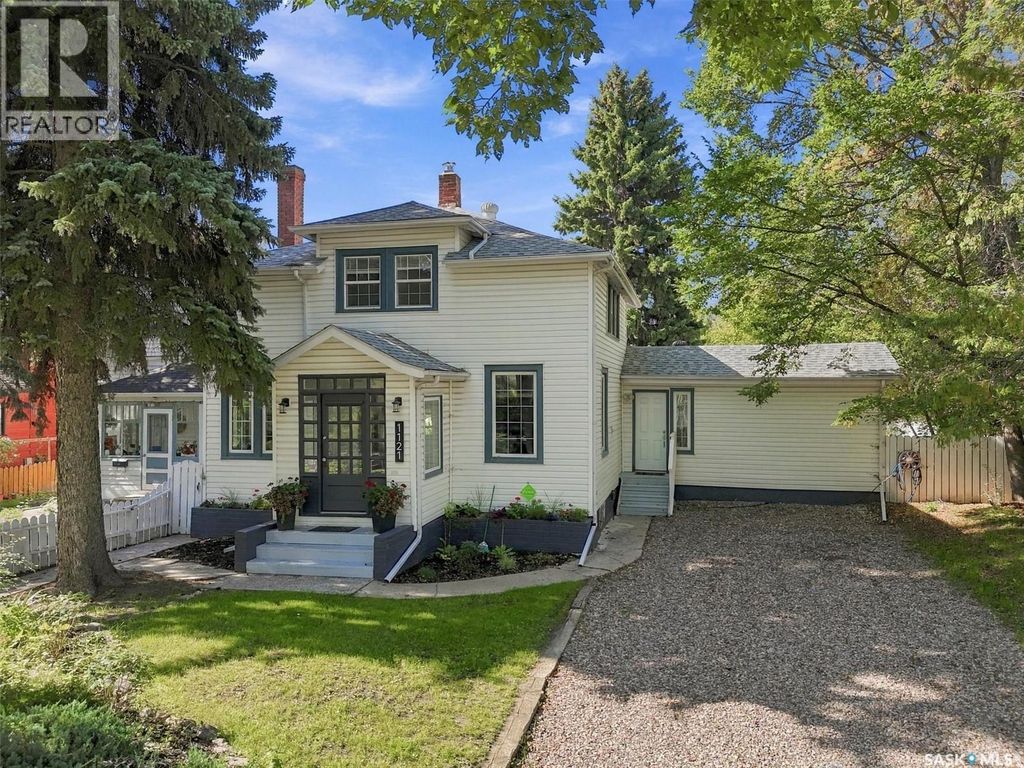 1121 B Avenue N, Saskatoon
