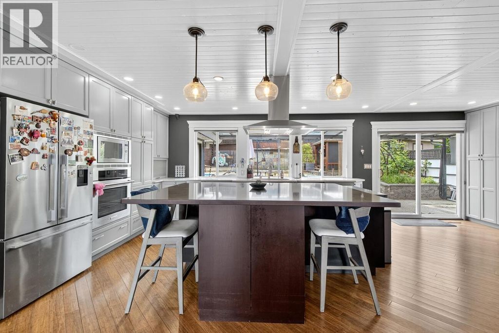 1052 Corona Crescent, Coquitlam