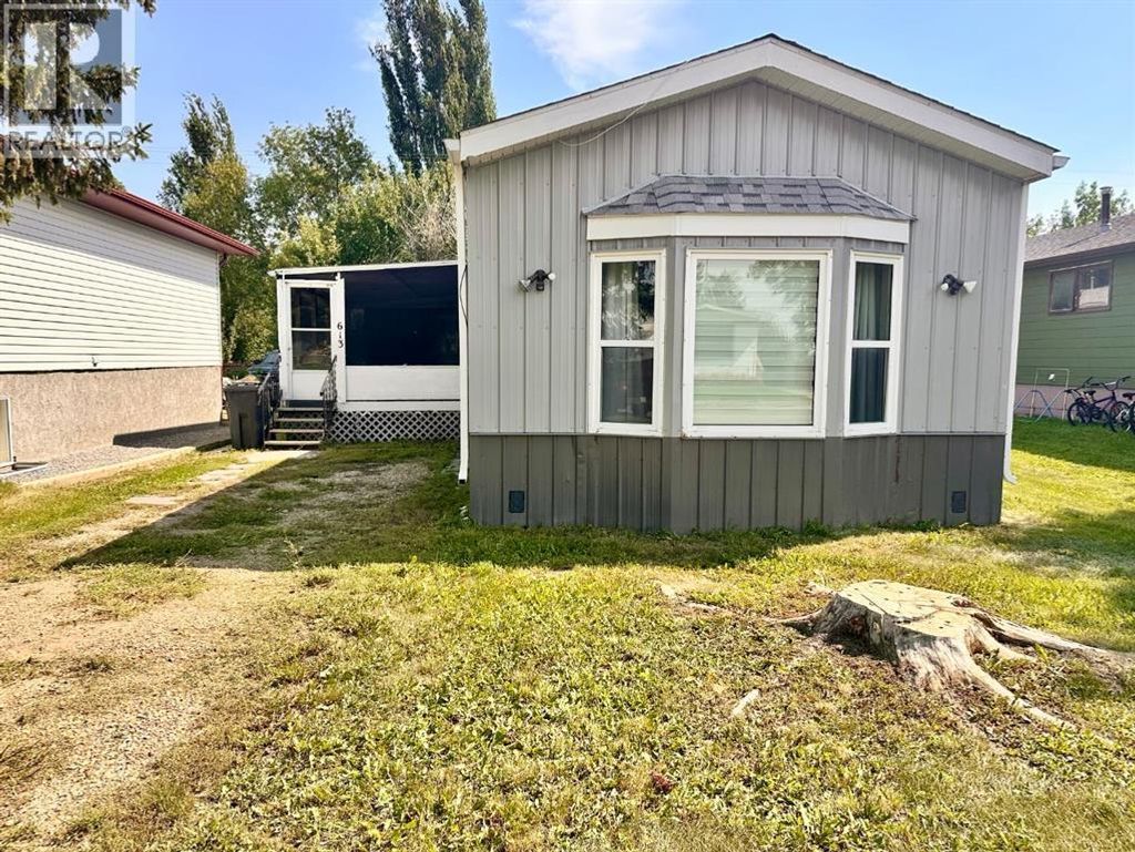 613 Iris Street, Rosemary