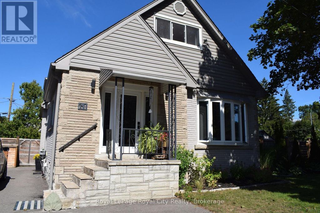 61 Nelson Court, Halton Hills (ac Acton)
