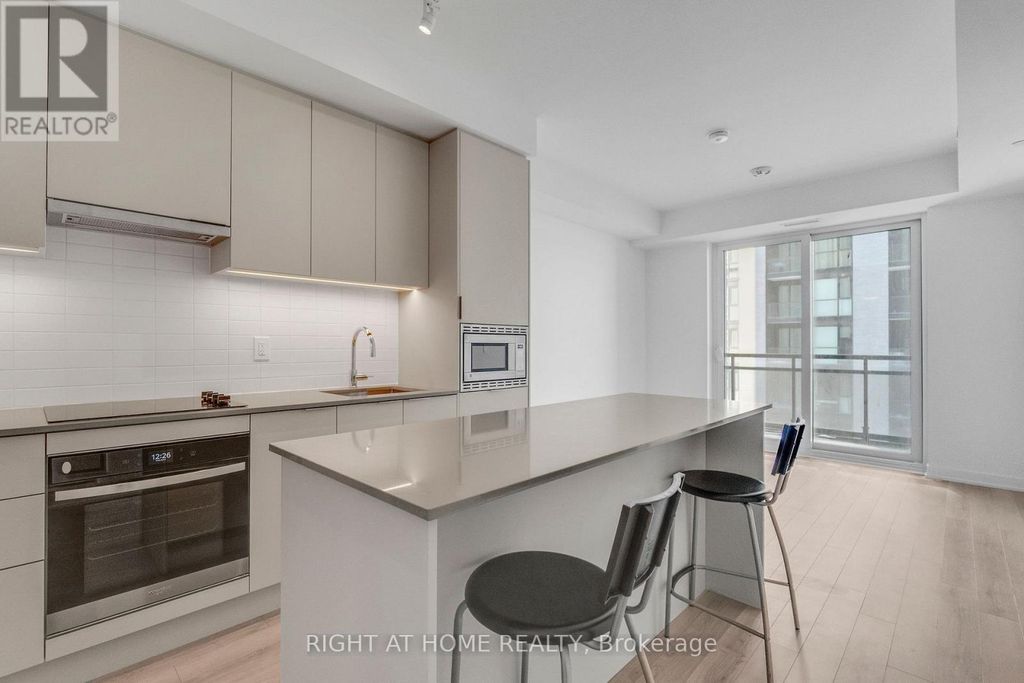 902 - 3071 Trafalgar Road, Oakville (jm Joshua Meadows)