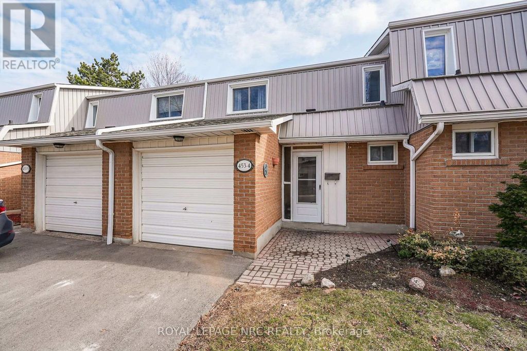 4 - 453 Woodview Road, Burlington (roseland)