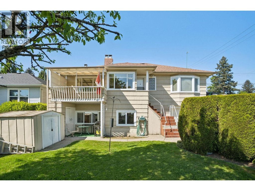657 E Keith Road, North Vancouver