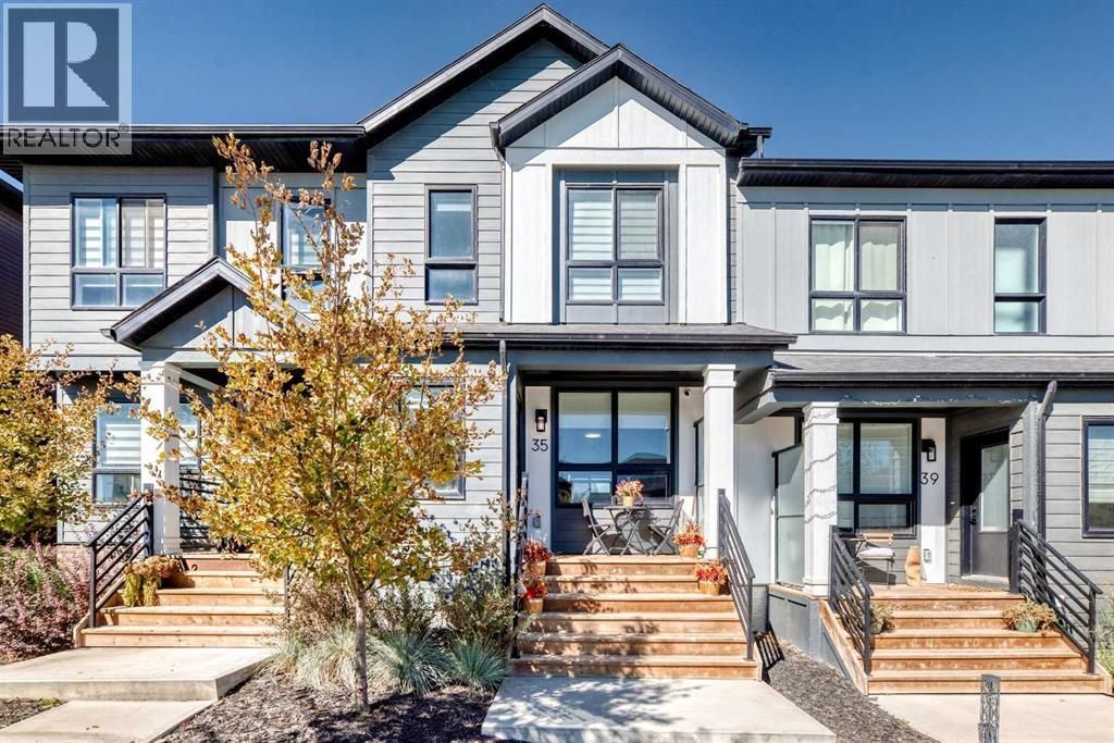 35 Silverton Glen Green Sw, Calgary