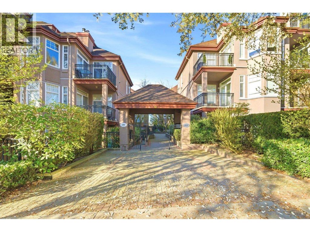 401 580 Twelfth Street, New Westminster