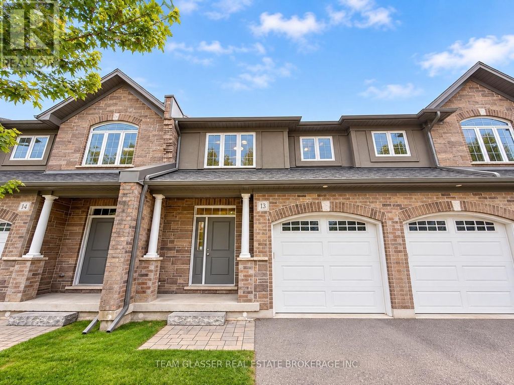 13 - 350 Oloane Avenue, Stratford