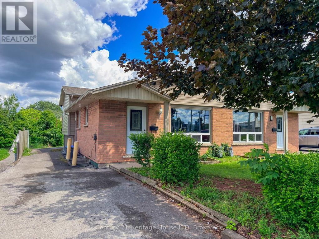 542 First Avenue N, Welland (n. Welland)