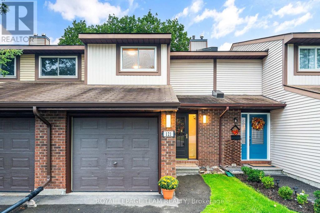 15 - 121 Castlefrank Road, Ottawa