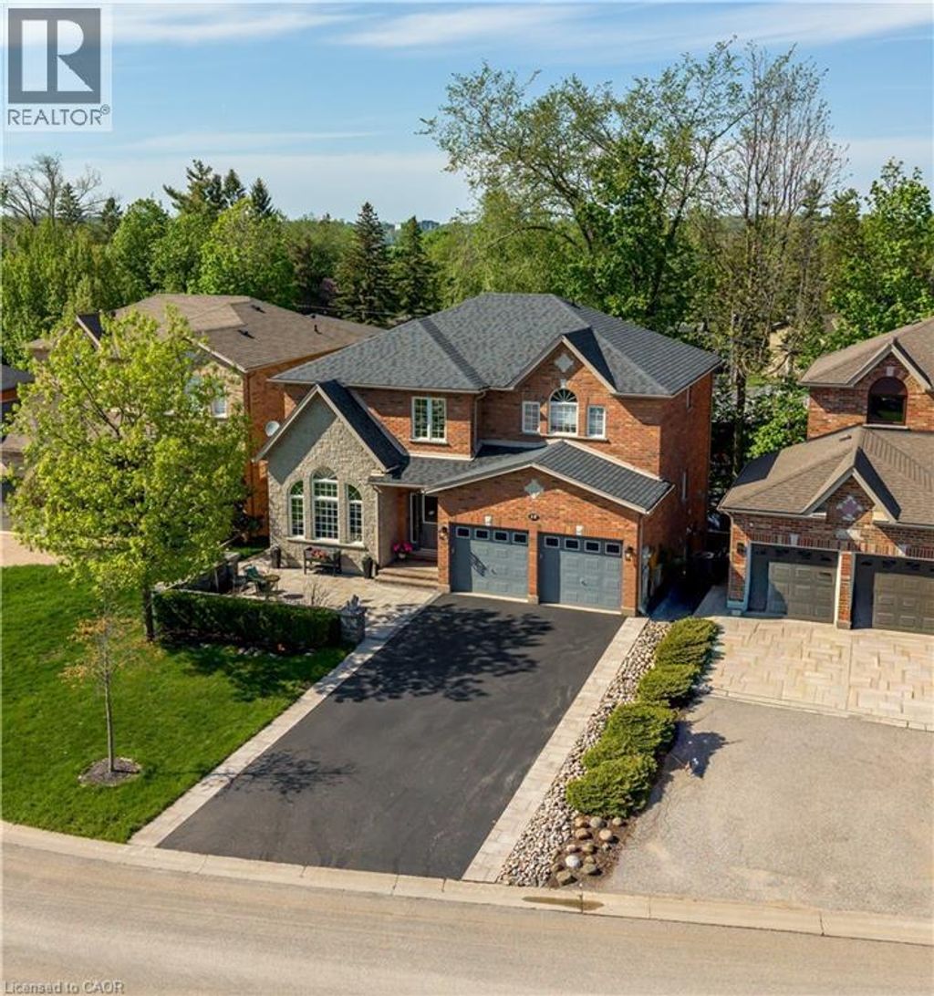 12 Buman Court, Barrie