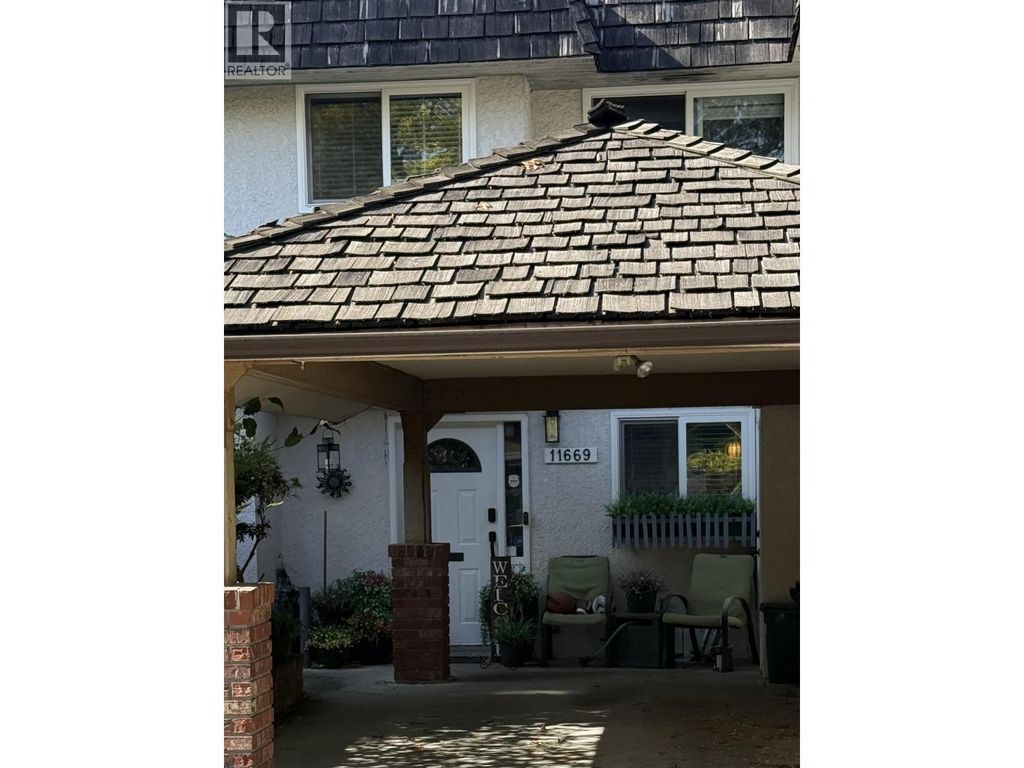 11669 Fulton Street, Maple Ridge