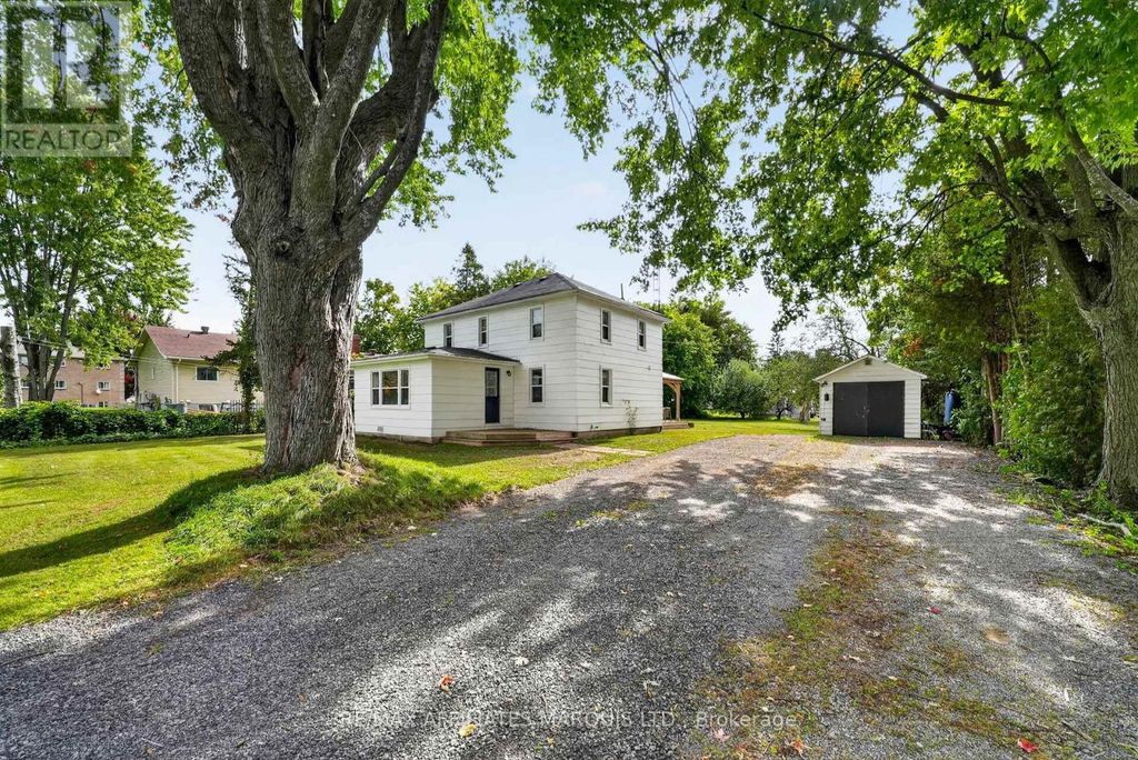 15904 Manning Road, South Stormont