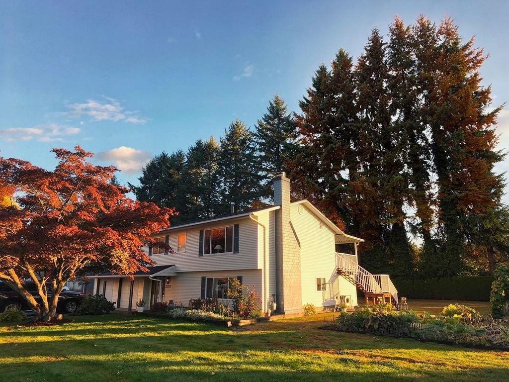 24157 52 Avenue, Langley