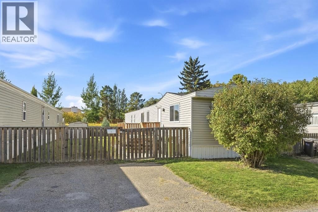 75, 5344 76 Street, Red Deer