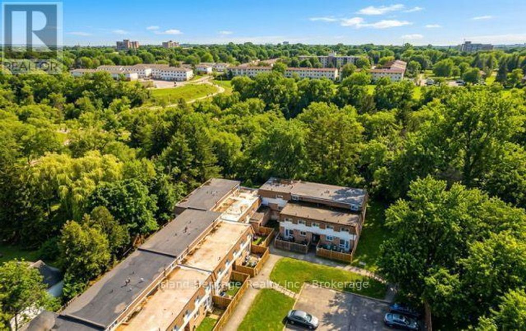 3 - 730 Cedar Street, Oshawa (lakeview)