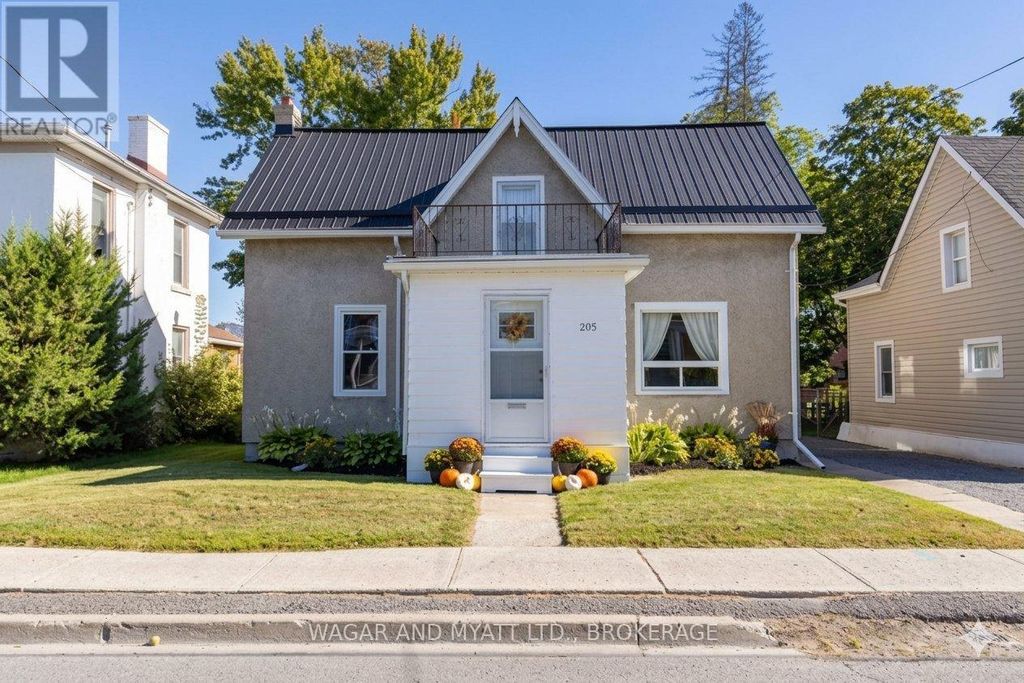 205 Centre Street N, Greater Napanee (greater Napanee)