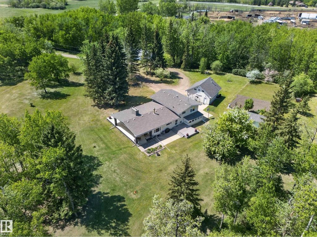 22048 Twp Road 522, Rural Strathcona County
